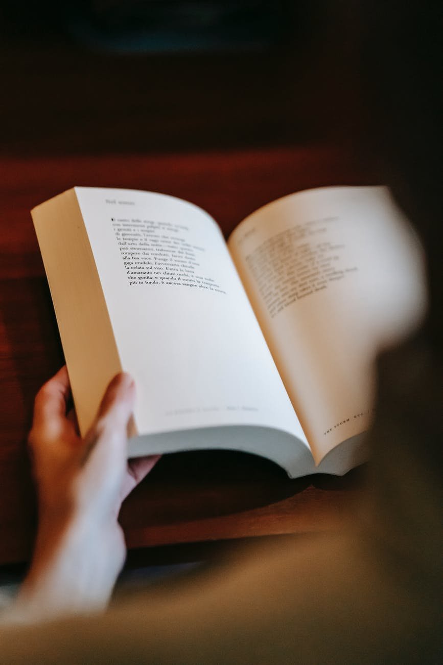 Pentingnya Membaca Buku